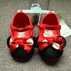 Mini Mouse toddler shoes